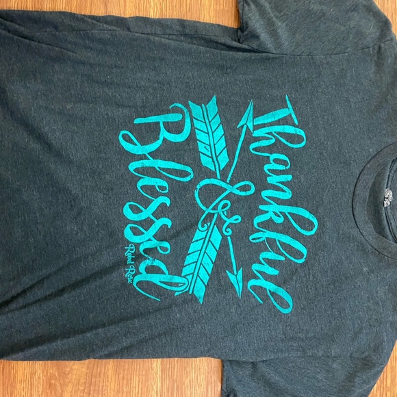 Thankful & blessed tee - Picture 2 of 3